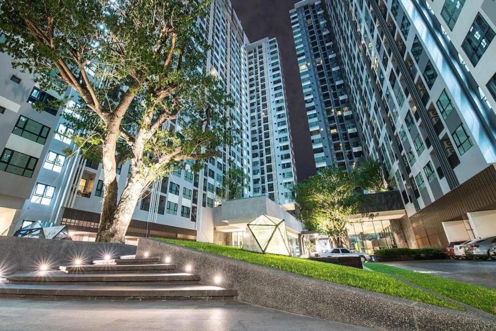 The Base Central Pattaya Seaview ภายนอก รูปภาพ