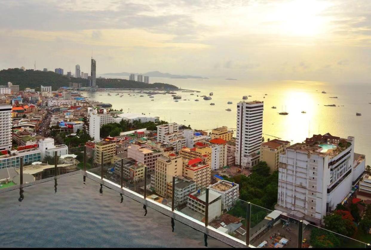 The Base Central Pattaya Seaview ภายนอก รูปภาพ